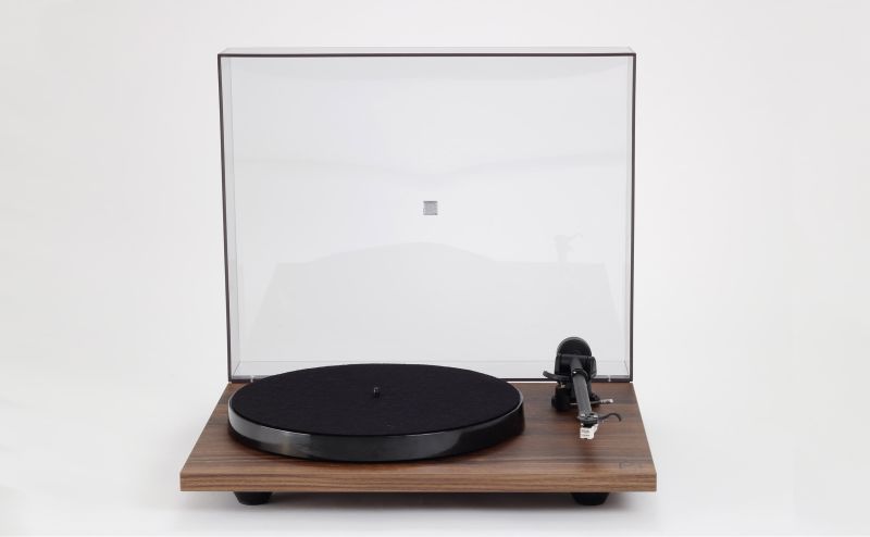 Rega | Planar 1 Turntable – multi-award winning 'plug and play 