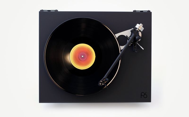 Rega Planar 6 Turntable