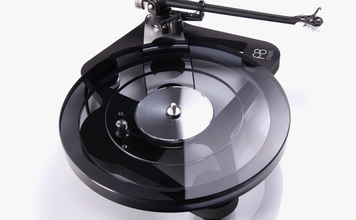 Rega Planar 8 Turntable