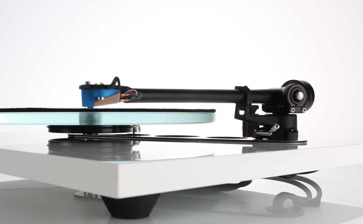 Rega RB330 Tonearm